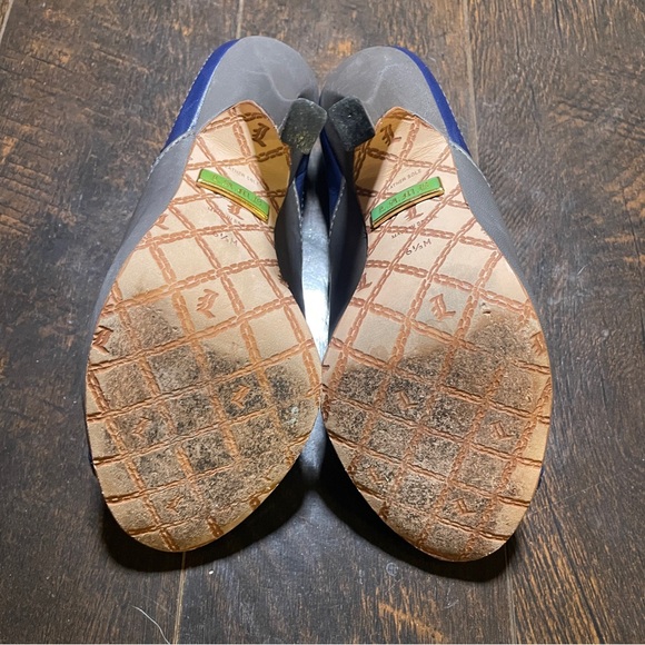 L.A.M.B. Ruffle Front Heels size 6.5 - Picture 6 of 6